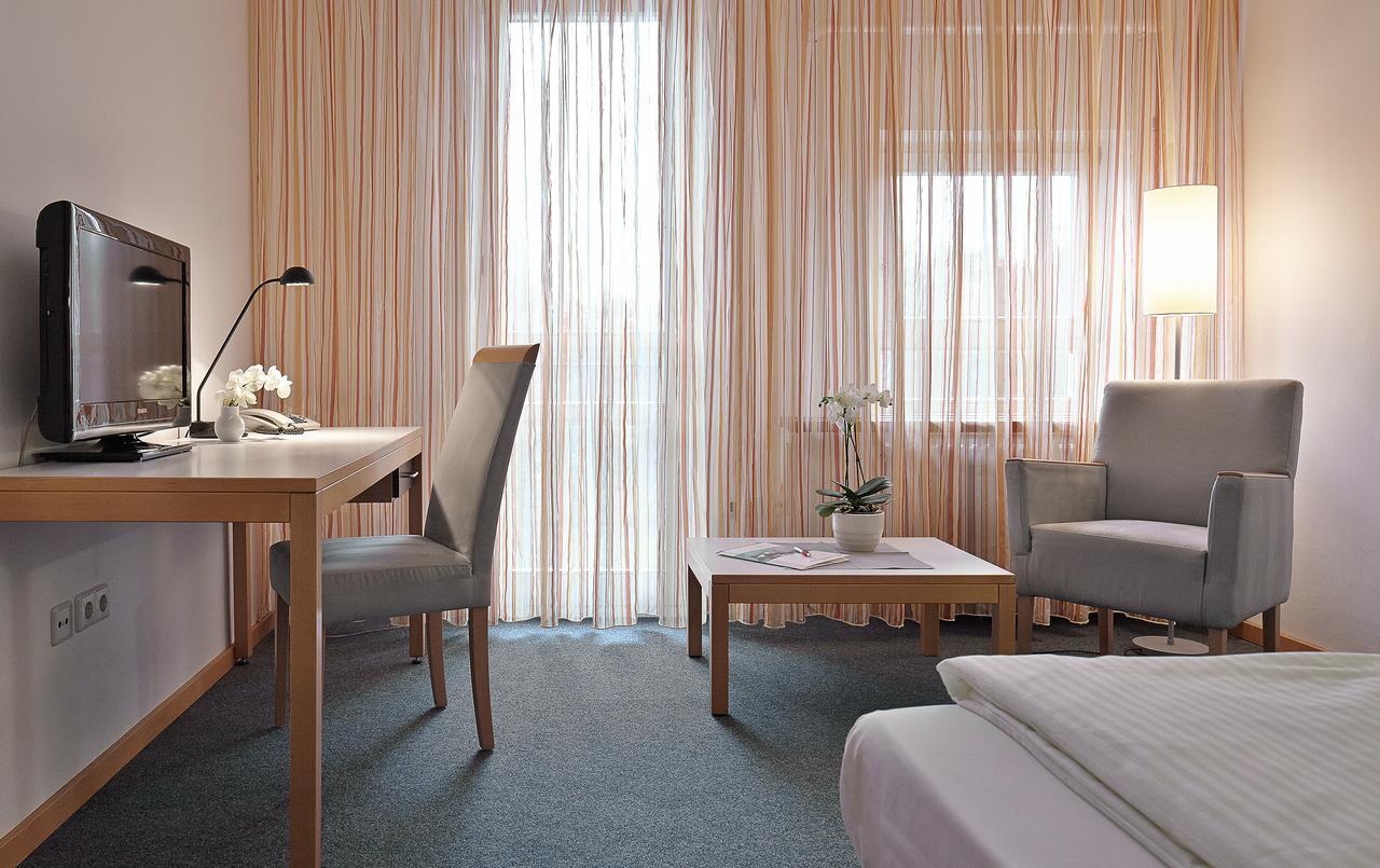 Bfwhotel Und Tagungszentrum Нюрнберг Екстериор снимка